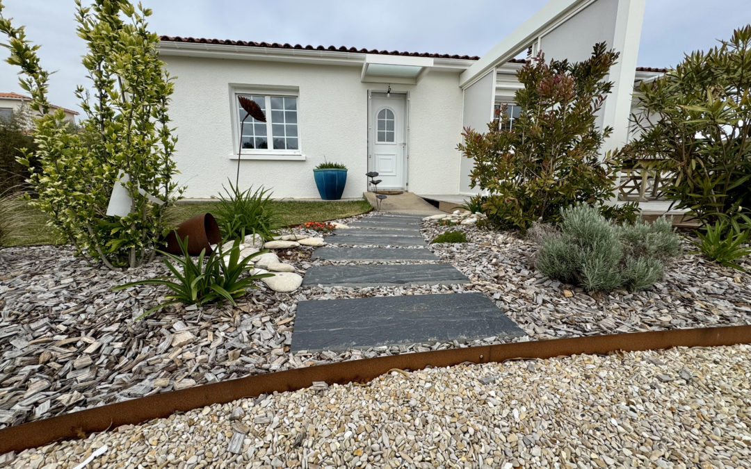 Aménagement d&rsquo;un jardin d&rsquo;accueil & Création d&rsquo;un parking